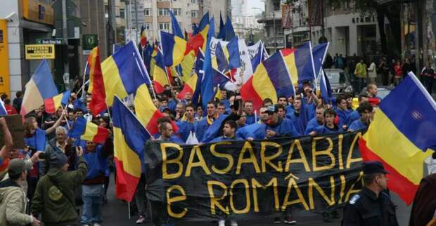 Молдавские силовики: румынизация Молдавии ведет к новой гражданской войне