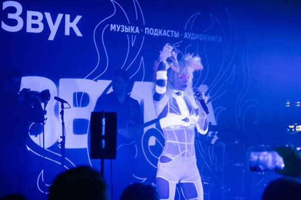 Глюкоза: «Мои вещи трещат по швам!» — дочери в восторге от нового образа