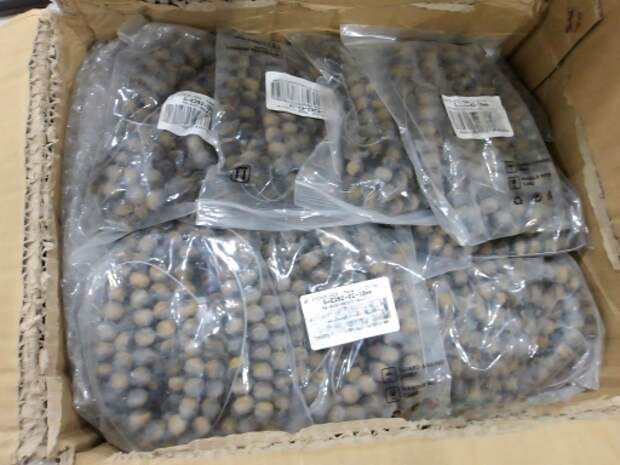 В китайском заказе россиянки нашли 30 килограммов радиоактивных бусин