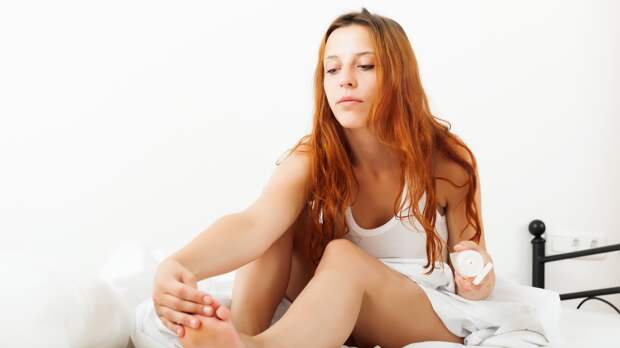 Врач Лебедева: увлажнение необходимо в уходе за стопами в зимний период