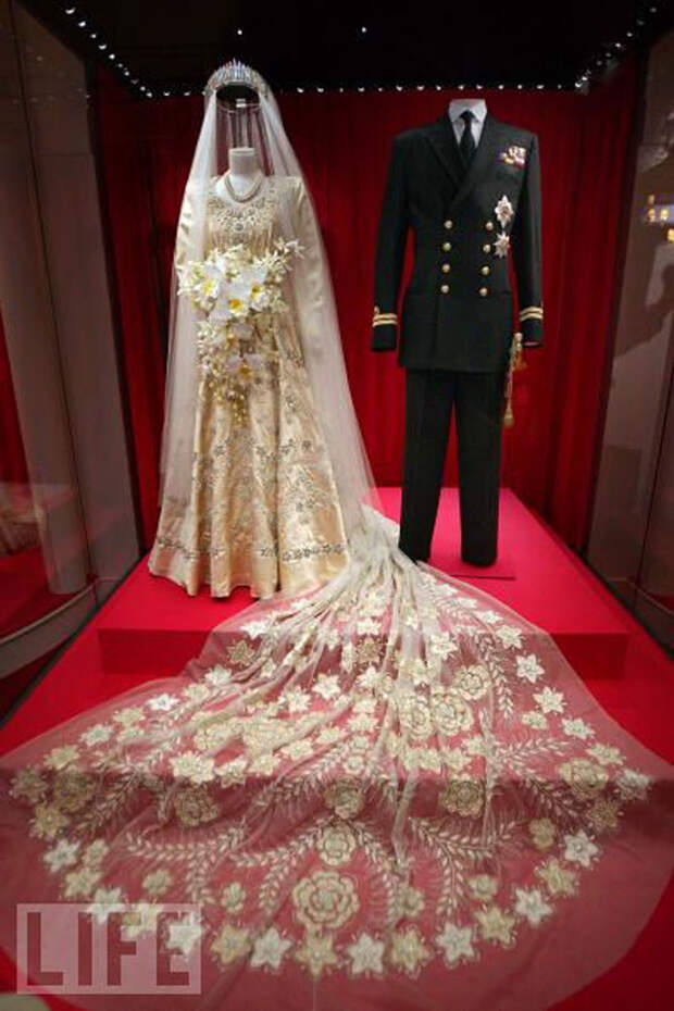 Свадебное платье королевы