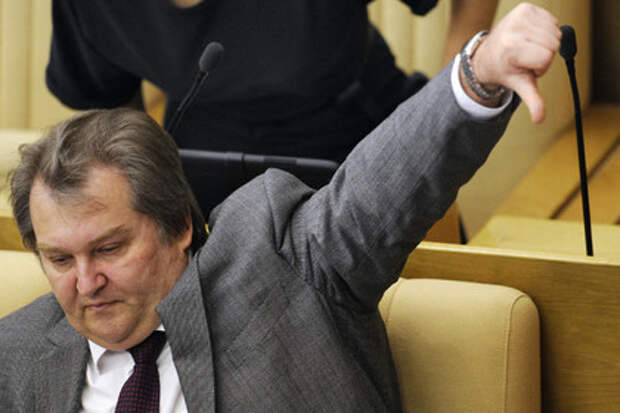 Михаил Емельянов