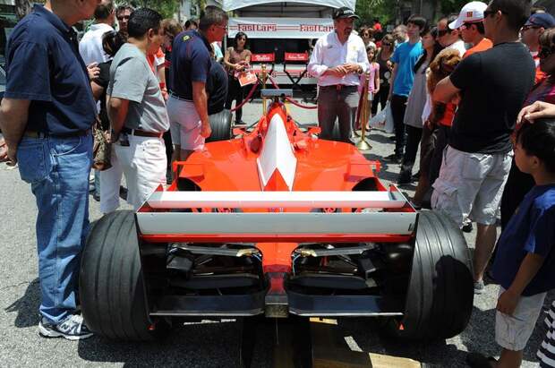 Слет обладателей автомобилей Ferrari в Колорадо (61 фото) Слет обладателей автомобилей Ferrari в Колорадо (61 фото)