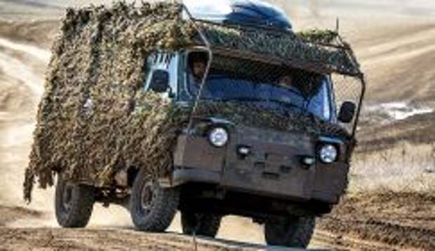 Военная наука недоумевает: БМП - братская могила, а "буханка" - самое то для наступления