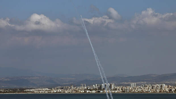 Политолог Ципис: израильский "Железный купол" захлебнулся ливанскими ракетами