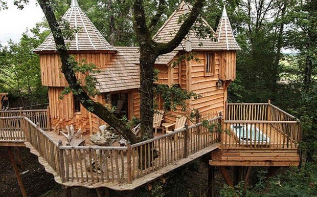 7 самых романтичных домиков на дереве
