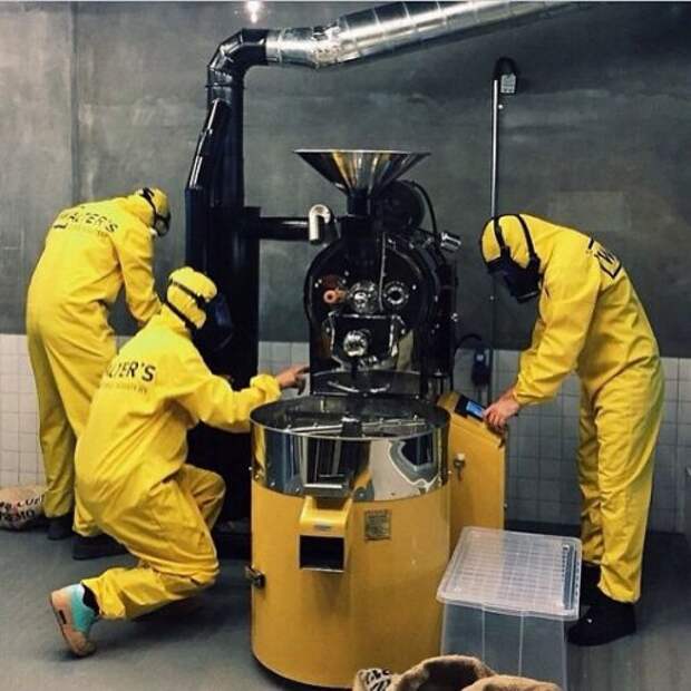 Стамбульская кофейня в стиле "Breaking Bad" (13 фото)