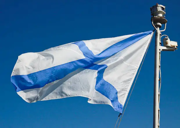 Командующий Северным флотом поздравил женщин с 8 марта