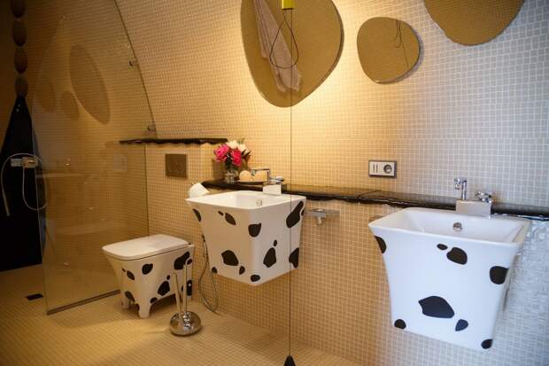 Необычный дом-пузырь Baan Bubble House в Украине