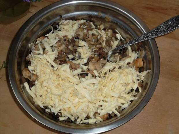перцы, фаршированные курятиной и грибами