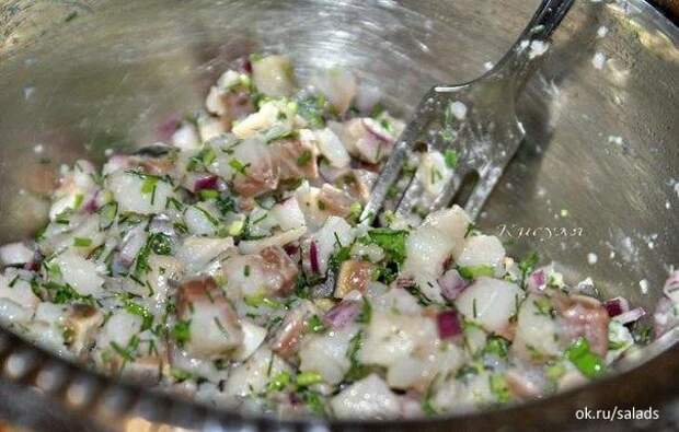 Закуска из селёдки "клубничка" Закуска из селёдки "клубничка"
