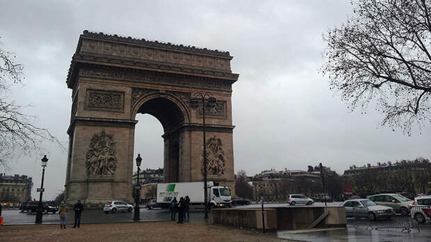 Конституционный совет Франции оказался не против «Большого брата»