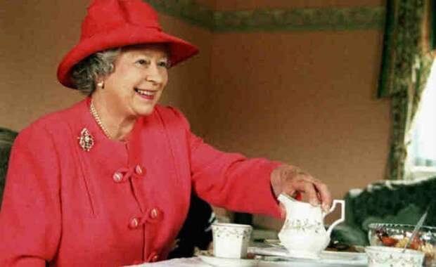 9. Чай с сахаром ЕлизаветаII, королевское меню, ограничения в диете