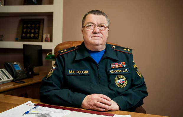 Глава МЧС Крыма Сергей Шахов умер от коронавируса 
