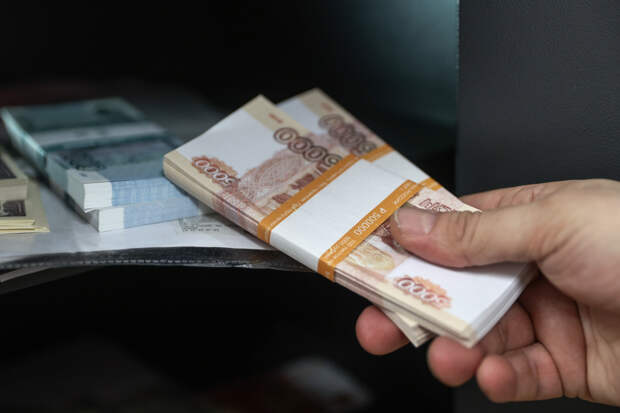 Перевозчик "ОКТО" задолжал работникам зарплату на сумму 4 миллиона рублей