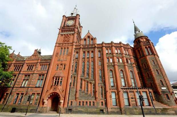 Victoria Building стало первым зданием, построенным специально для Ливерпульского университета (Великобритания). | Фото: en.advisor.travel.