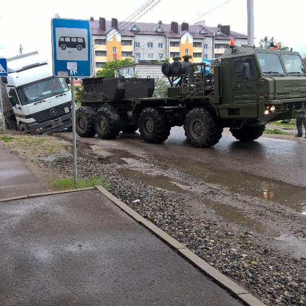 Впрочем, застрять можно даже посреди города. застрял, приколы