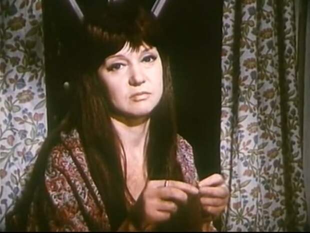 Людмила Гурченко в фильме *Дача*, 1973 | Фото: kino-teatr.ru