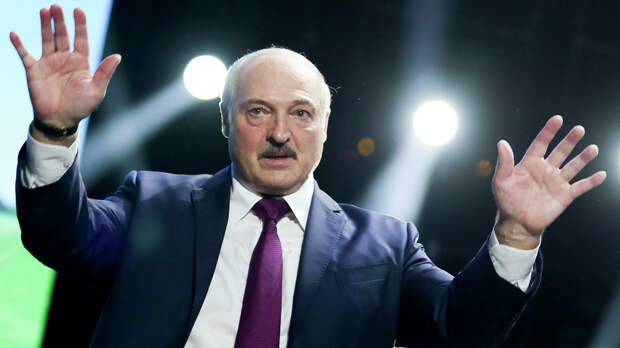 Лукашенко пошутил, что на Западе возглавил бы партию 