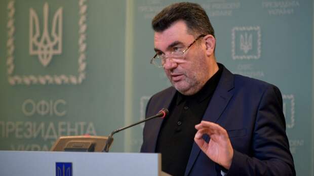 Секретарь СНБО Данилов отчитал журналиста за вопрос на русском языке