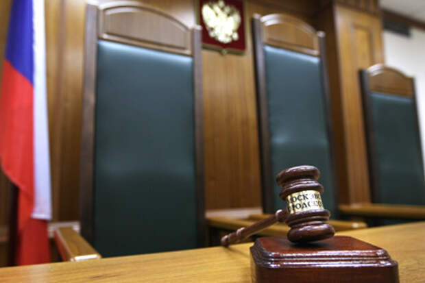 Судья сломал молоток во время дачи показаний лидером БОРН