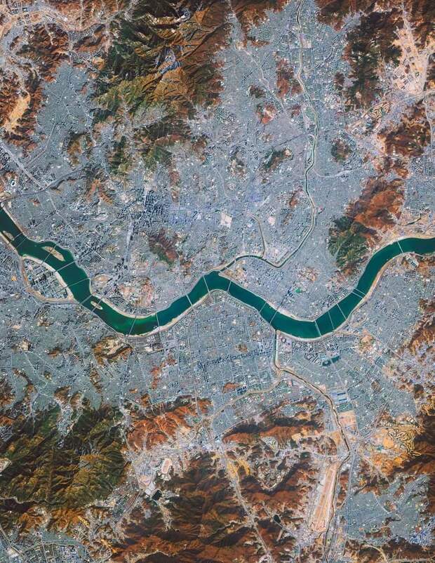 18. Сеул, Южная Корея Бенджамин Грант, земля, природа, фото со спутника, фотография, фотомир