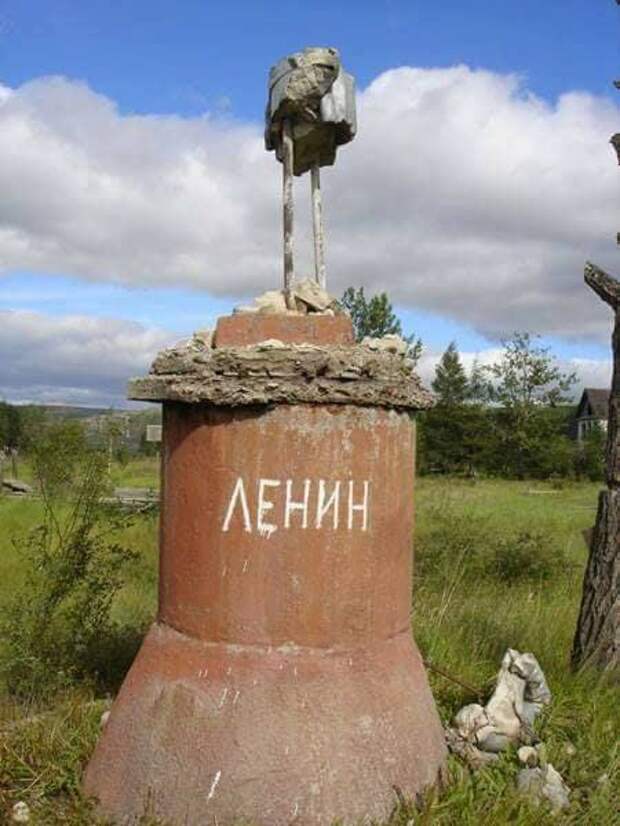На данном изображении может находиться: облако, небо и на улице