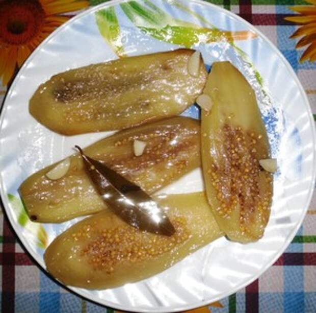 Фото к рецепту: Холодная закуска «Маринованные баклажаны»