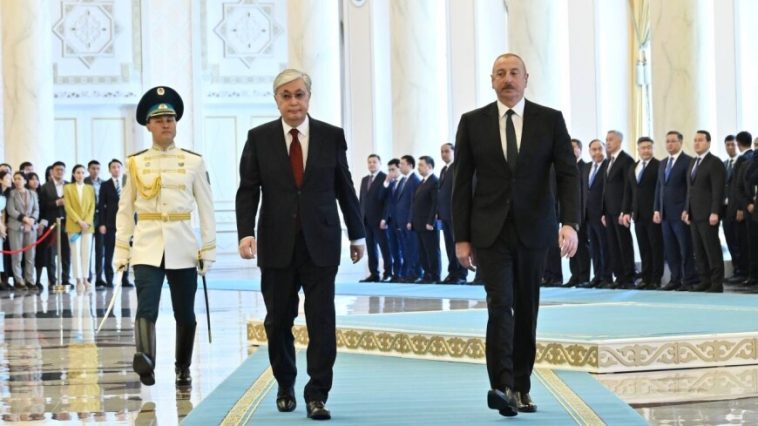 Токаев: Казахстан намерен развивать экономическое сотрудничество с Азербайджаном
