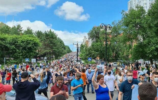 Кто может, проясните ситуацию: что происходит в Хабаровске?