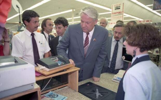 Как Ельцин впервые в жизни в американском супермаркете побывал (5)