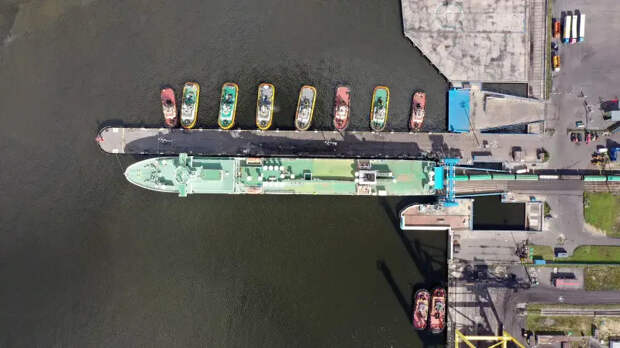 «20 миллионов баррелей»: индийские НПЗ массово скупают российскую нефть – Reuters