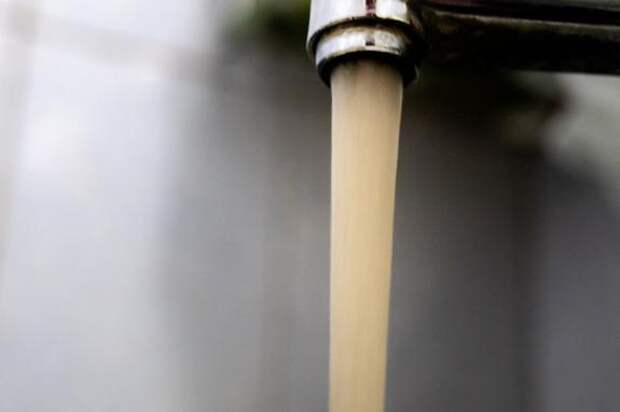 Южноуральцы массово жалуются на проблемы с водой