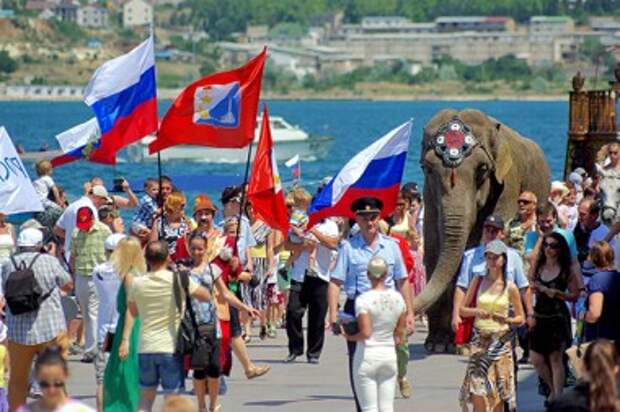Счастливый Крым. Чего так боится Брюссель? Счастливый Крым. Чего так боится Брюссель?