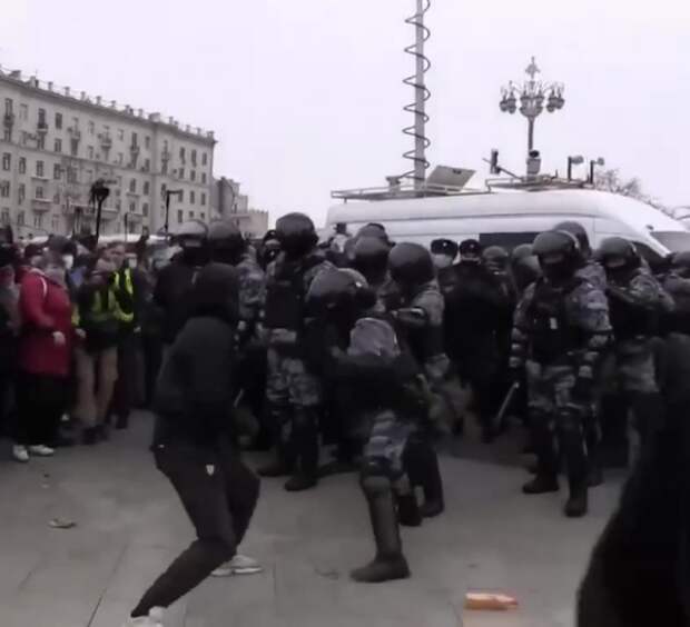 Задержан Джумаев, устроивший битву с омоновцами 23 января в столице и отбитый протестующими