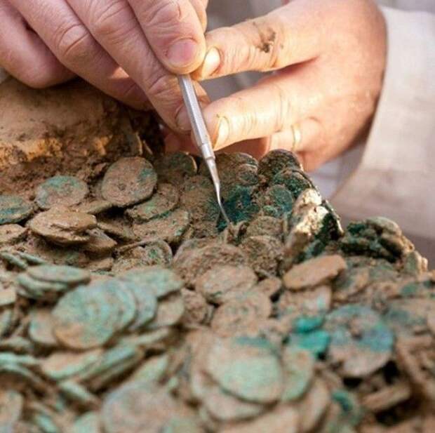 15 самых крупных кладов найденных в последнее время