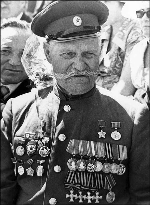 Герой Советского Союза полный Георгиевский кавалер Недорубов Константин Иосифович (1)
