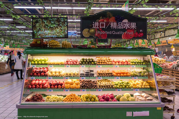 Импортные фрукты значительно дороже, но тоже доступны. еда, китай, китайцы, супермаркет