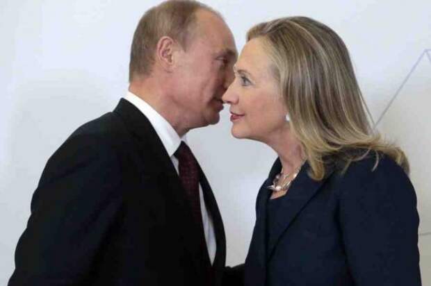 Клинтон рассказала о своих отношениях с Путиным Клинтон рассказала о своих отношениях с Путиным