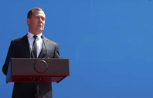 Премьер-министр РФ Дмитрий Медведев