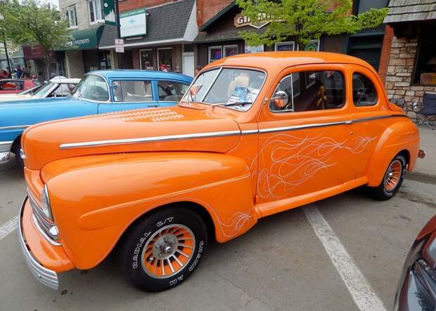 Выставка ретро-автомобилей в штате Висконсин авто, выставка, олдтаймер, ретро автомобили
