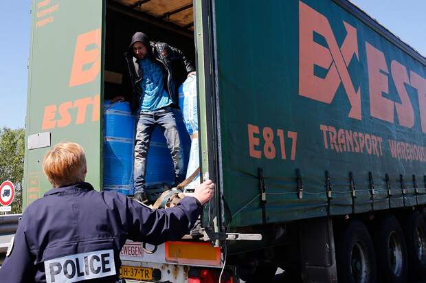 nelegal'nye migranty v Kale vo Francii (1)