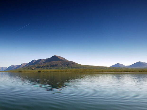 Топ-10 самых больших озер в России озеро, россия