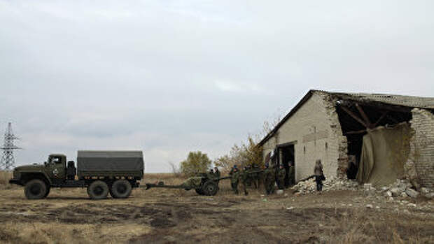 Отвод военной техники в ДНР. Архивное фото