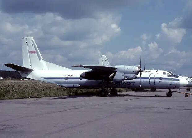 Antonov An-26, Aeroflot AN1046788.jpg