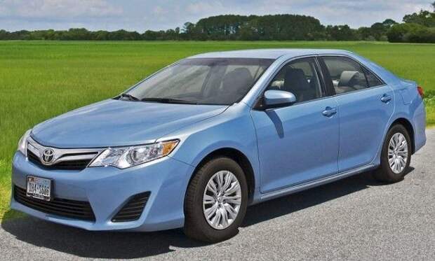 Японский седан Toyota Camry седьмого поколения. Японский седан Toyota Camry седьмого поколения