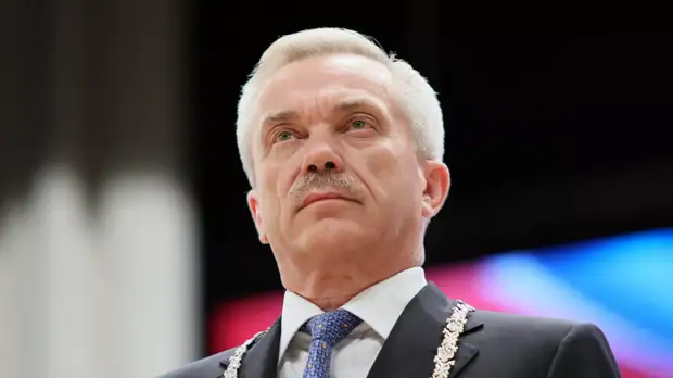 В Кремле пока не получали прошения об отставке от Савченко