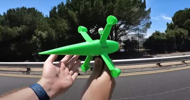 В ЮАР отец и сын создали и испытали самый быстрый в мире дрон