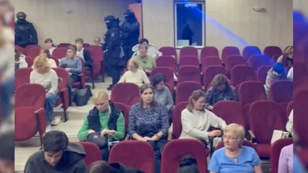 В Петербурге прервали собрание молящейся за Зеленского секты