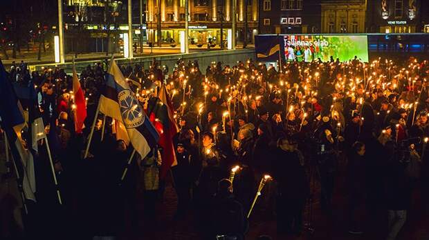 Факельное шествие националистов в Таллине / Фото: ee.sputniknews.ru